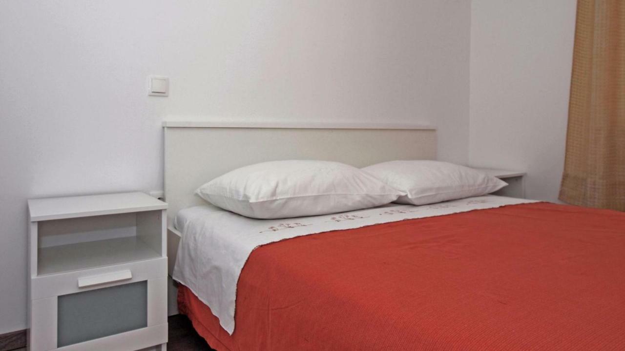 Apartments Mare 沃迪切 外观 照片