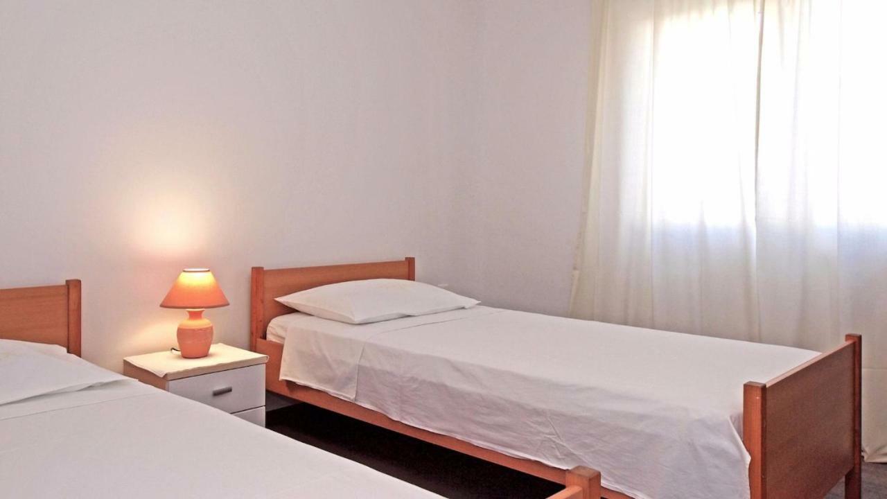 Apartments Mare 沃迪切 外观 照片